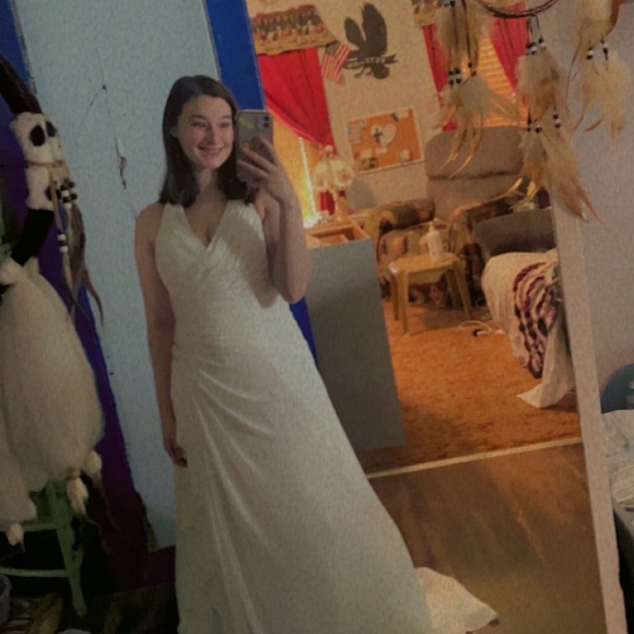 I’m selling this beautiful wedding dress! - Picture 5 of 5